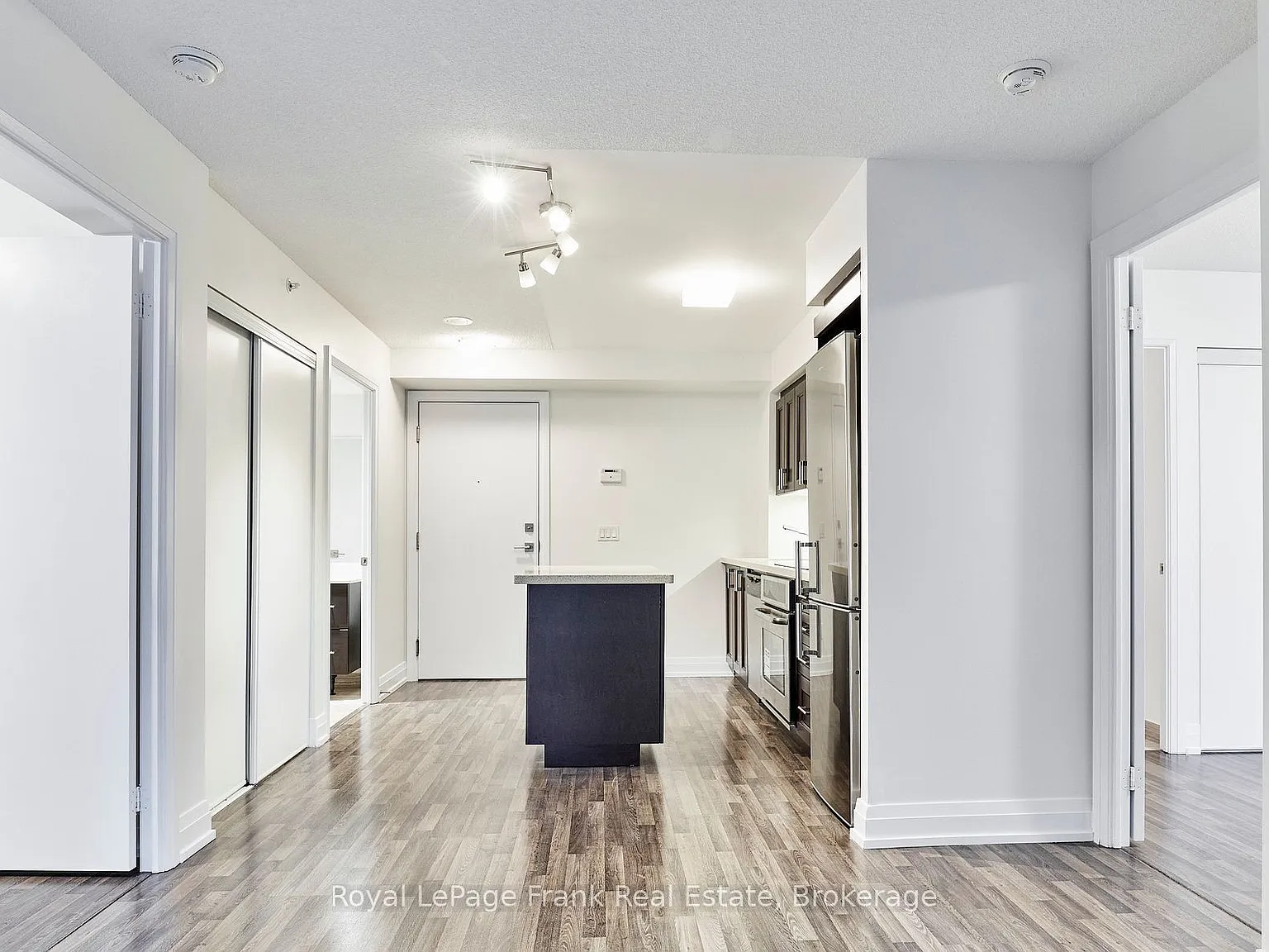 2 bed, $2,800 — Photo 2
