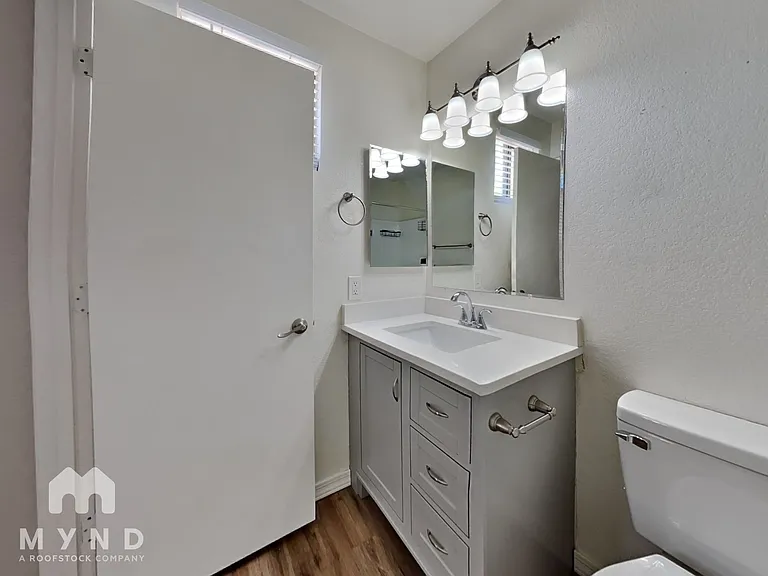 10904 E Azalea Ave — Photo 11