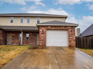 323 Copper Oaks Dr, Centerton, AR 72719