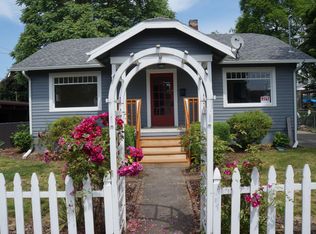 130 W Exeter St, Gladstone, OR 97027