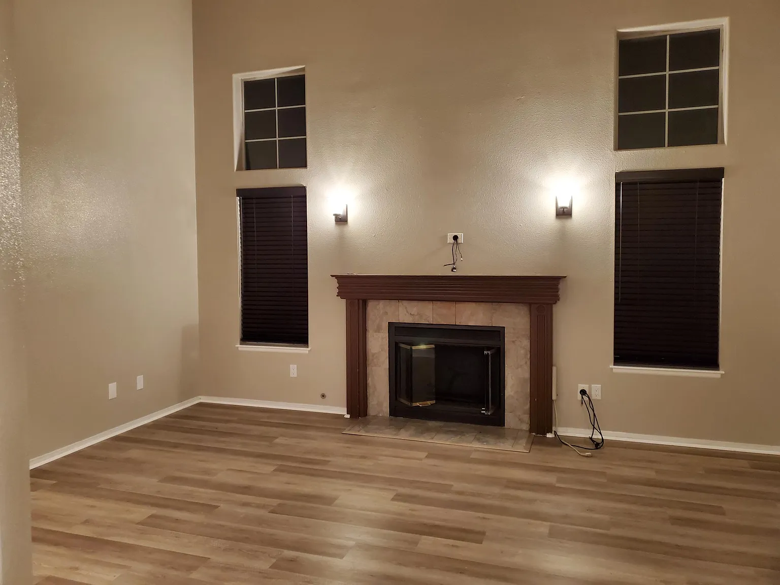 4 bed, 2.5 bath, 1517 sqft, $4,200 — Photo 3