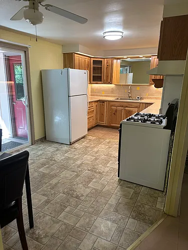 434 Beach St Photo 1