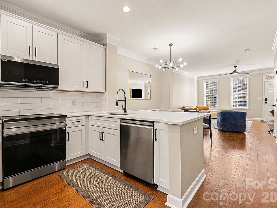 1st image of 9813 Longstone Ln