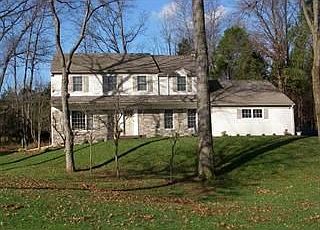 2nd image of 328 Swan Ct