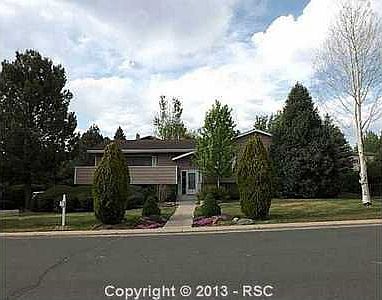 Lovely ranch style home 4 bed 3 bath 2 car garage