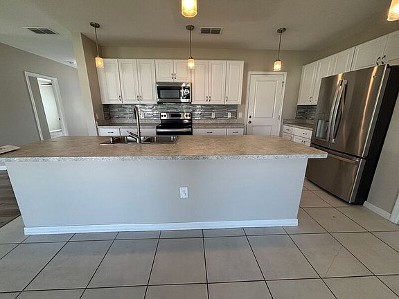 4th image of 2971 Greenhill Way