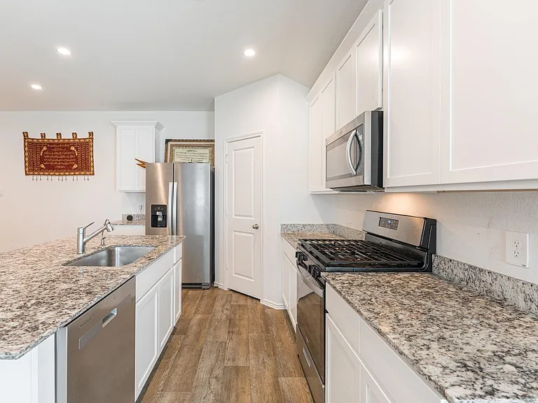 4318 Freya Pointe Dr — Photo 9