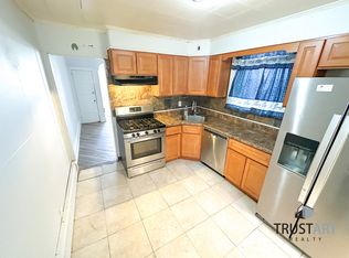 206 Sulis St, Philadelphia, PA 19120