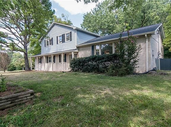 2nd image of 354 Cross Timbers Dr