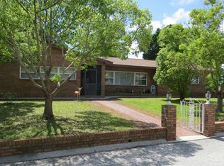 482 Riverside Dr, Tarpon Springs, FL 34689