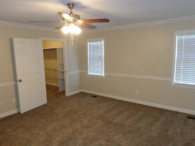 406 Williamsport Dr — Photo 8