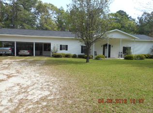 84 Richey Dr, Claxton, GA 30417