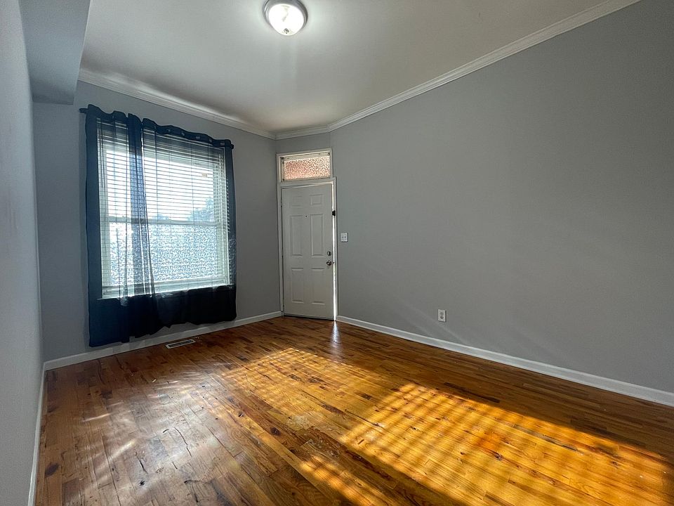 1st image of 1110 Mackay Pl