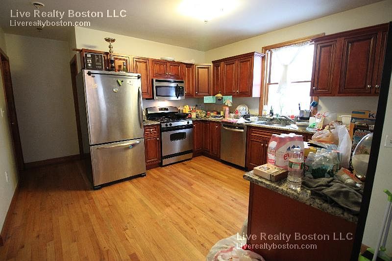 2nd image of 114 Allston St #8