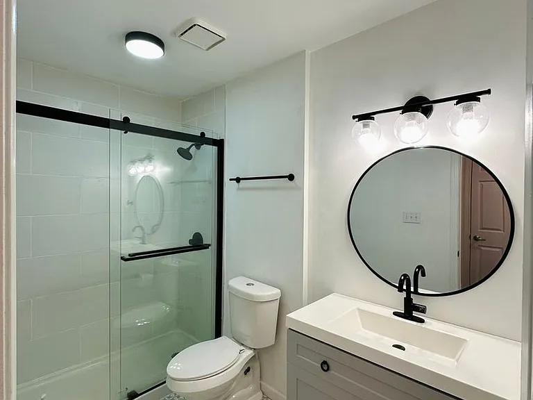 103 Meadow Creek Dr — Photo 22