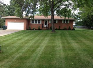 657 S Hidden Valley Rd, Cuyahoga Falls, OH 44223