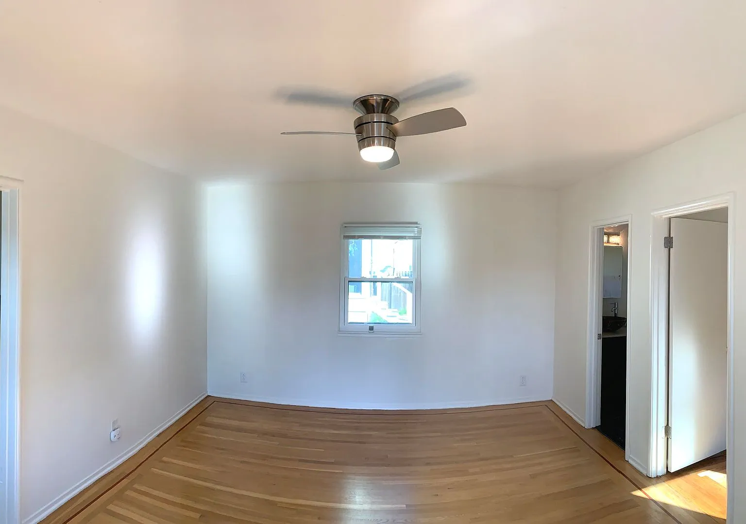 Updated 1000 Sf 2 Br/1ba Oak Center/West Oakland Cottage Minutes From Emeryville, Downtown, 80, 5... — Photo 2