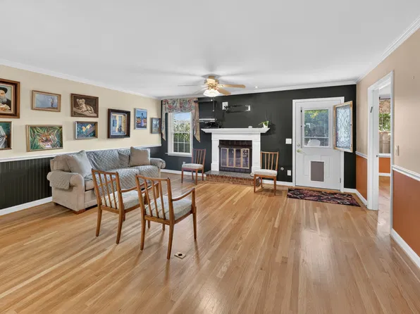 703 Mount Carmel Pl, Nashville, TN 37205