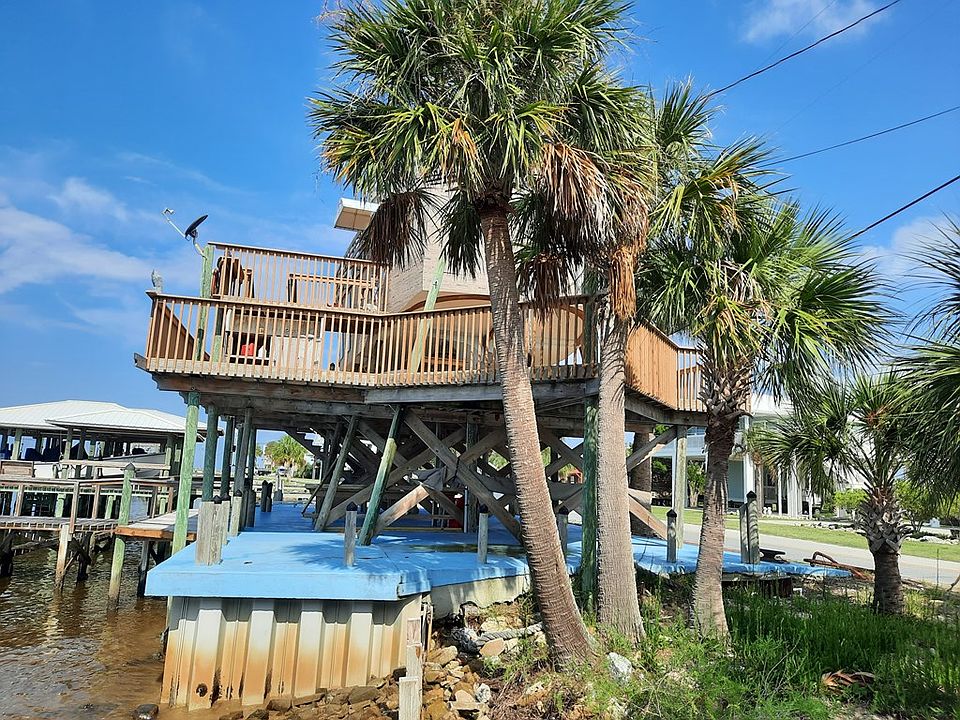 633 Main St, Horseshoe Beach, FL 32648 MLS 786960 Zillow