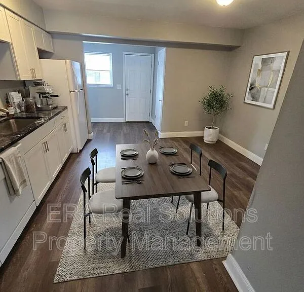 2999 E 11th Ave — Photo 3