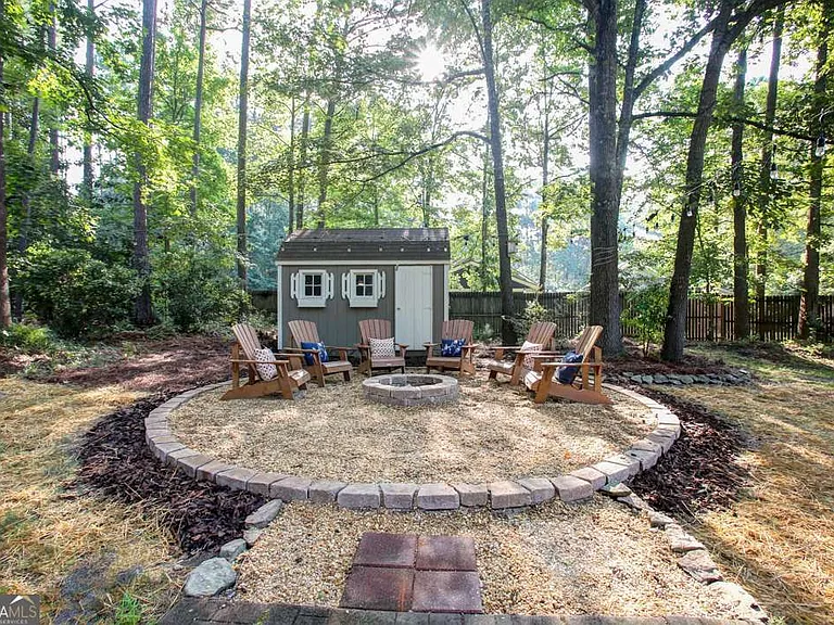 502 Bentwood Dr — Photo 18