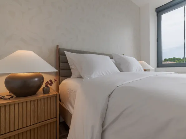 201 25th Street image 8 of 19