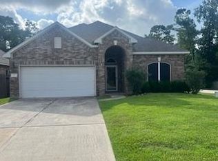 64 Hallmark Dr, Conroe, TX 77304