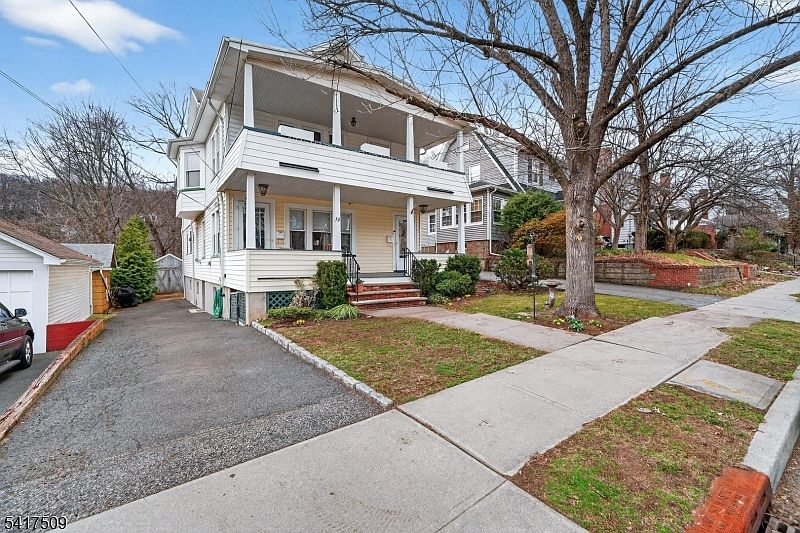 1st image of 10 Brookside Ave