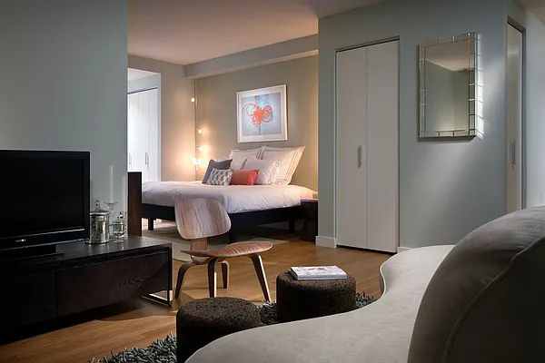 Rented by Related Rentals | media 102