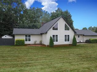 573 Canvasback Rd, Mooresville, NC 28117