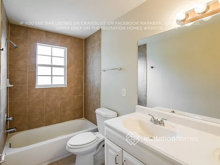 9337 NW 55th St — Photo 10