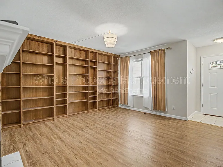 11604 Community Center Dr #8 — Photo 7