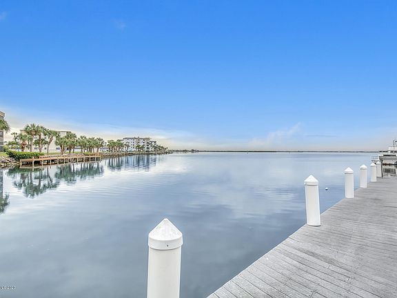 5th image of 390 W Cocoa Beach Cswy #284