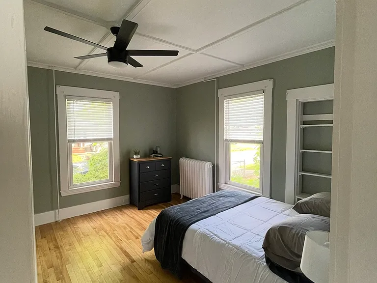136 Elm St #1 — Photo 6
