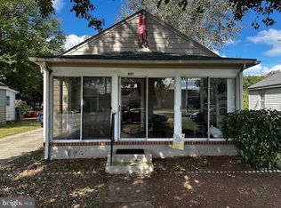 801 Cralle Ave, Tappahannock, VA 22560