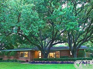 11123 Pinocchio Dr, Dallas, TX 75229