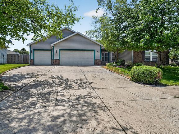 2nd image of 3433 Wright Ct