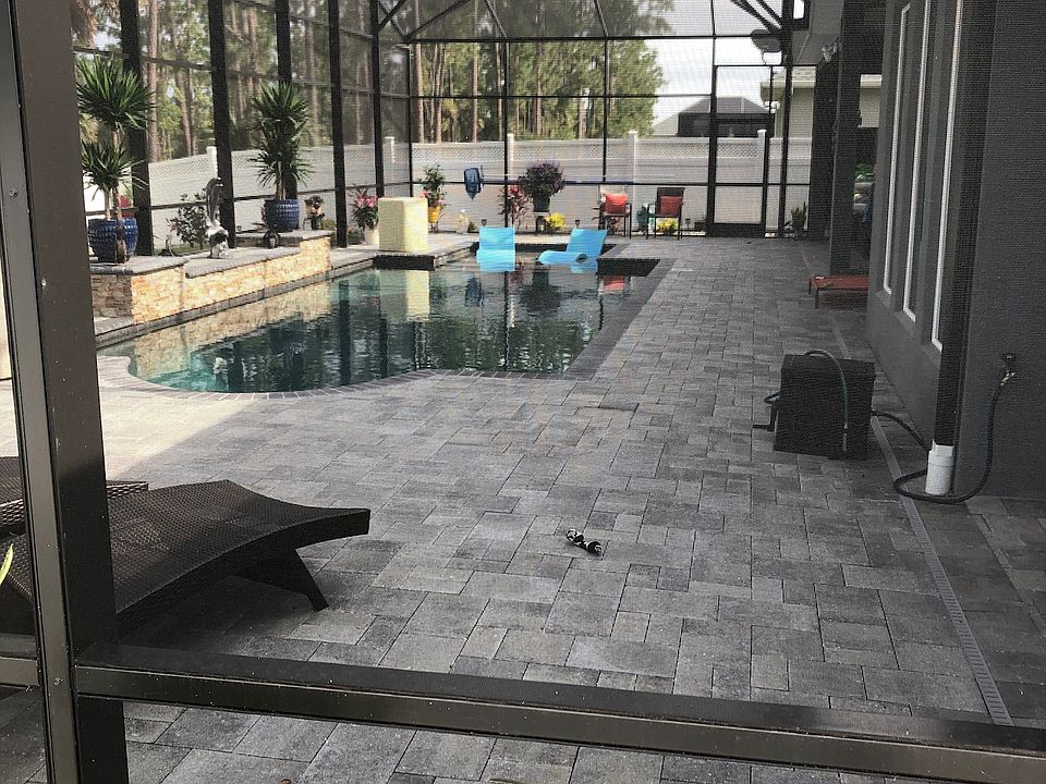 2nd image of 3245 Modena Way