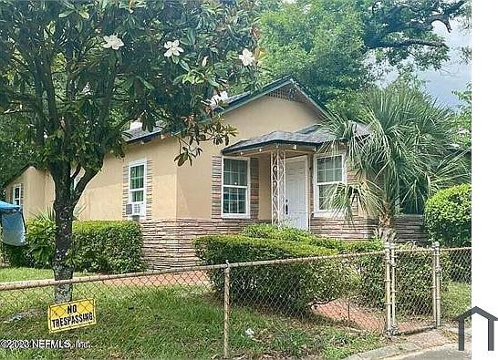 1st image of 1109 W 31st St