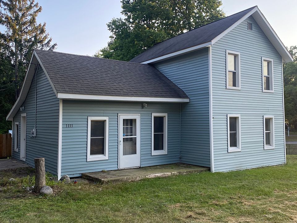 1st image of 1111 Yeomans St