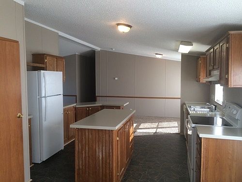 2nd image of 214 E Walnut Street