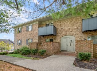 1080 Armstrong Mill Rd APT D, Lexington, KY 40517