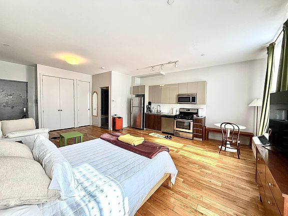 4th image of 41 Kosciuszko St APT 324