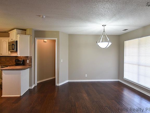5th image of 1415 Parliament St
