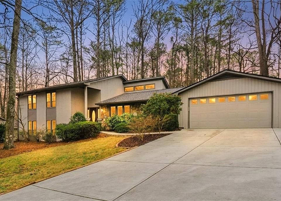 1st image of 4358 Revere Cir
