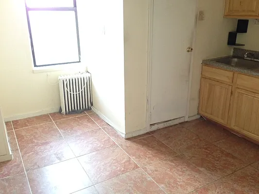 Rented by David Francis New York LLC | media 8