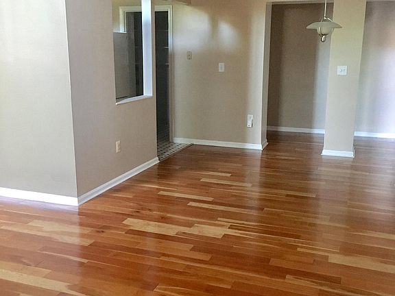 2nd image of 94 Newbury Ave APT 213