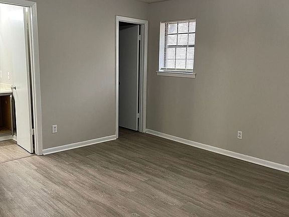 4th image of 405 Lumpkin Ave #10212095