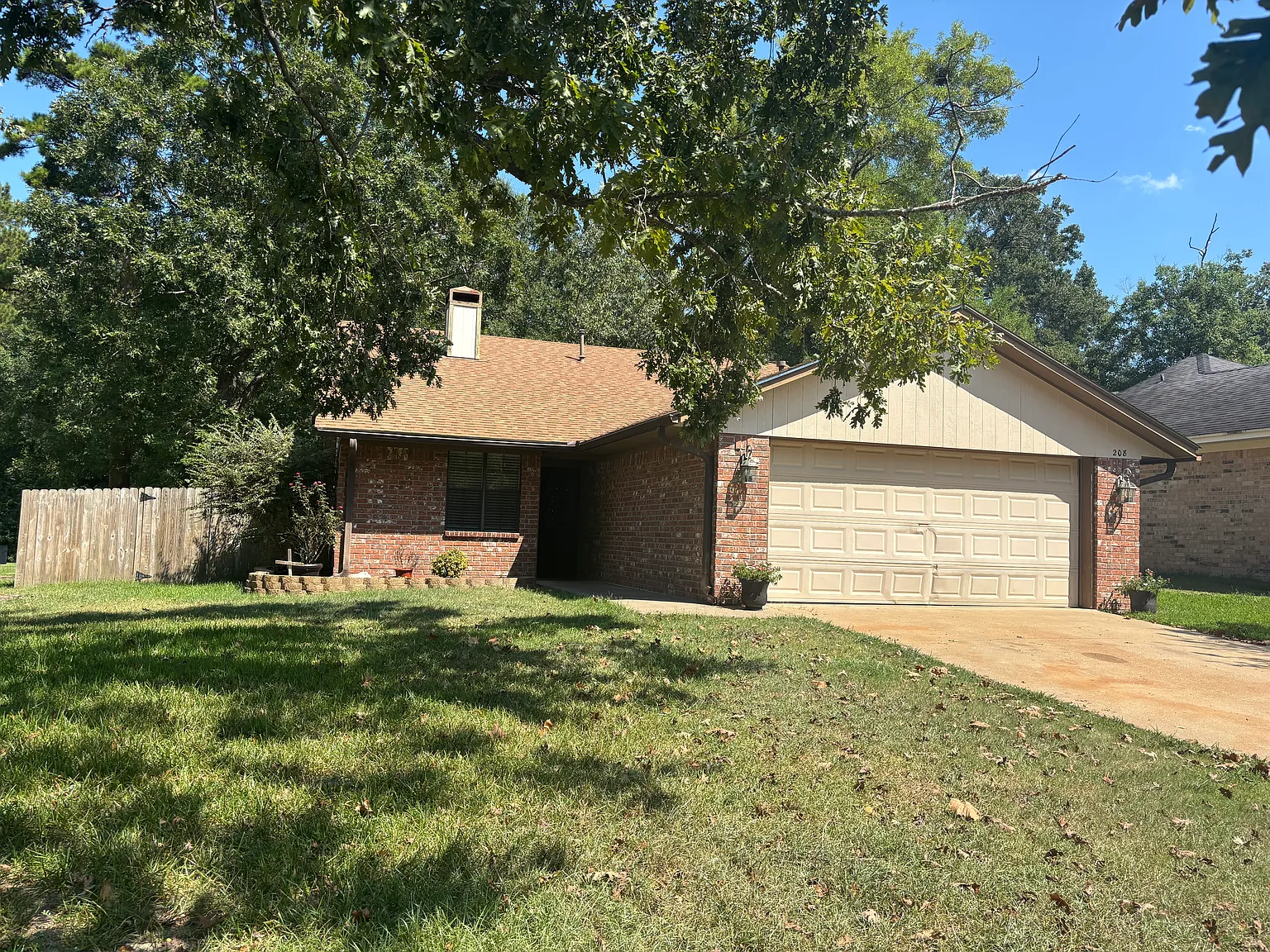 3 bed, 1407 sqft, $1,600 — Photo 2