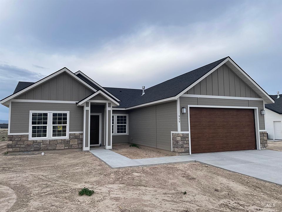 1st image of 939 Quartz Rd